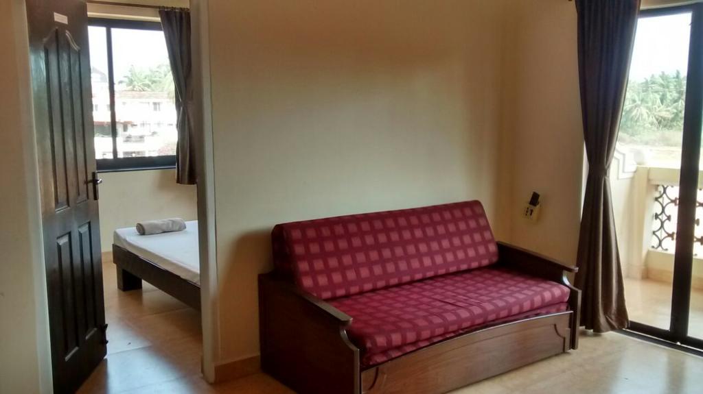 Ocean Crest Hotel Colva Exterior foto